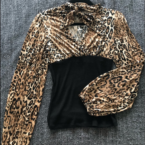 Long sleeve top, worn once, size XS/S - Picture 5 of 5